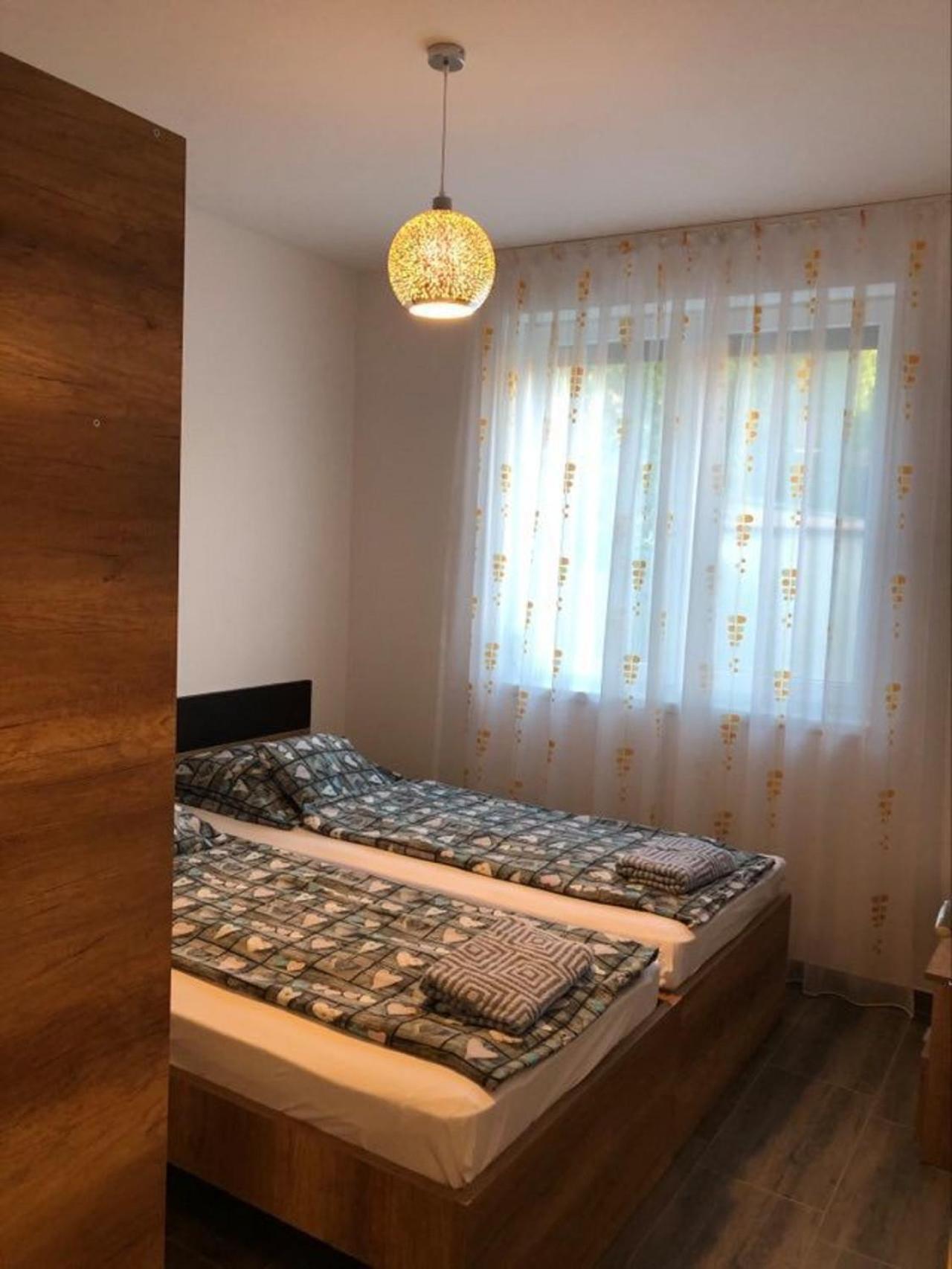 Imre Apartman Hajdúszoboszló Exterior foto